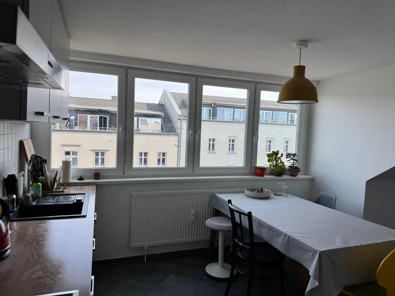 Möbelierte 2-Zimmer-Wohnung in der Zionskirchstraße zur Zwischenmiete — photo 1